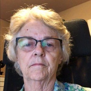 Meet your Posher, Carole